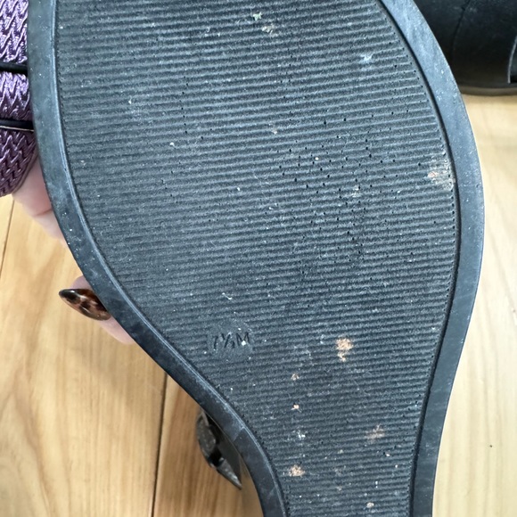 EUC Bandolino Wedge Strap Sandals. Black size 7.5. - Picture 3 of 4